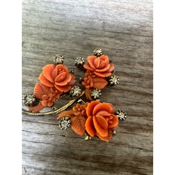 Vintage Faux Floral Coral Rose Brooch With Rhinestones Gold-Tone Metal Retro Sty - Picture 3 of 7